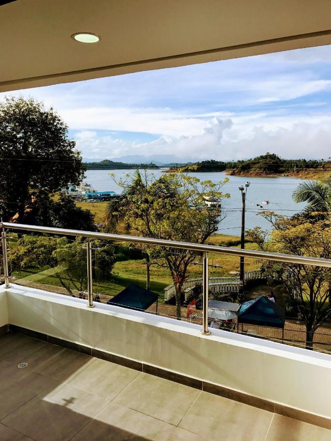 Aptos Vista Al Embalse, Frente Al Lago, Restaurantes, Bares Guatape Phòng bức ảnh